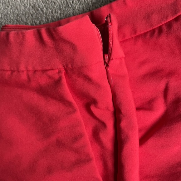 Red Express shorts size 6 - Picture 3 of 3